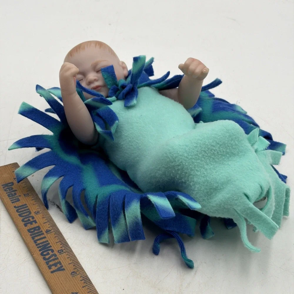 Full Body Silicone Baby Girl Reborn Baby Doll Accurate Model